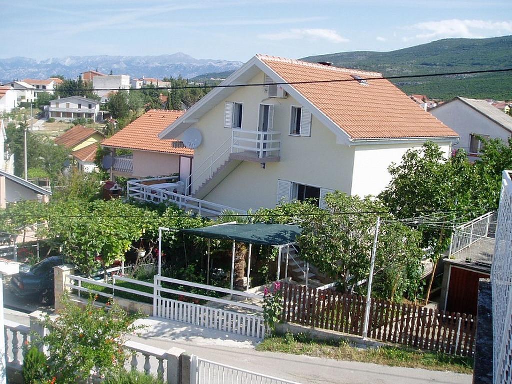 Kiwi Apartments Gornji Karin Exteriér fotografie