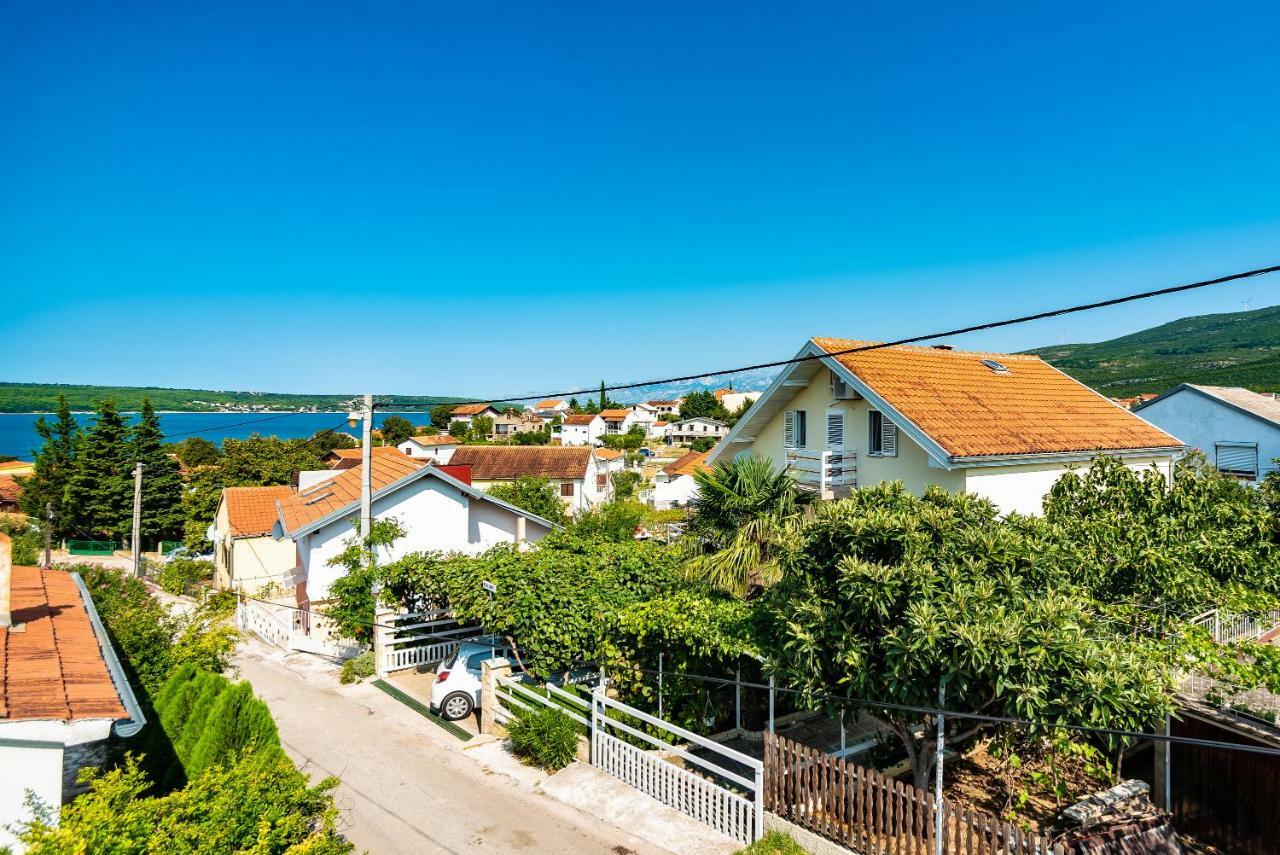 Kiwi Apartments Gornji Karin Exteriér fotografie