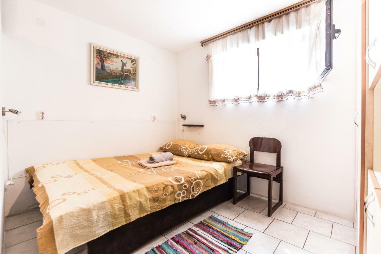 Kiwi Apartments Gornji Karin Exteriér fotografie