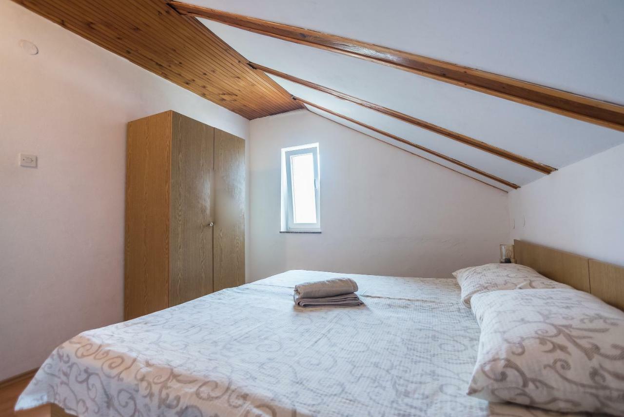 Kiwi Apartments Gornji Karin Exteriér fotografie